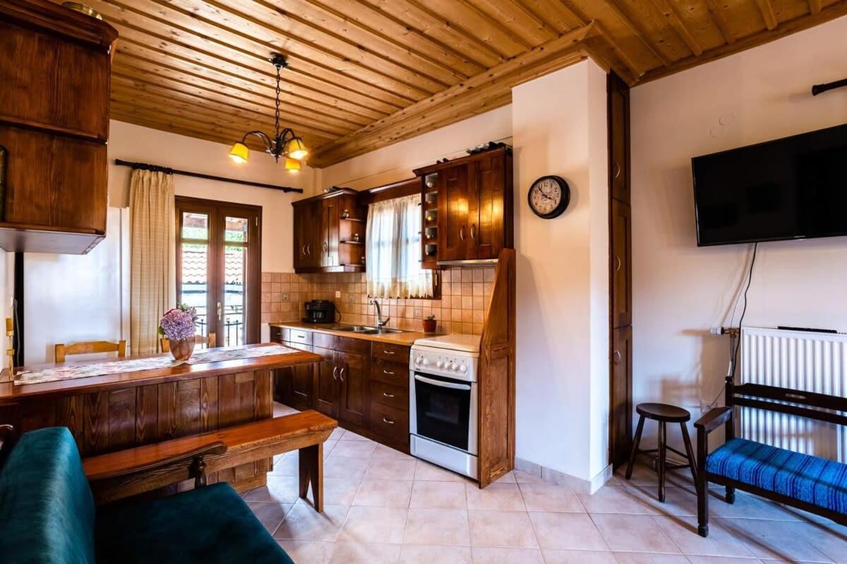 Stemnitsa Stone Residence - Comfy Mountain Getaway Eksteriør bilde